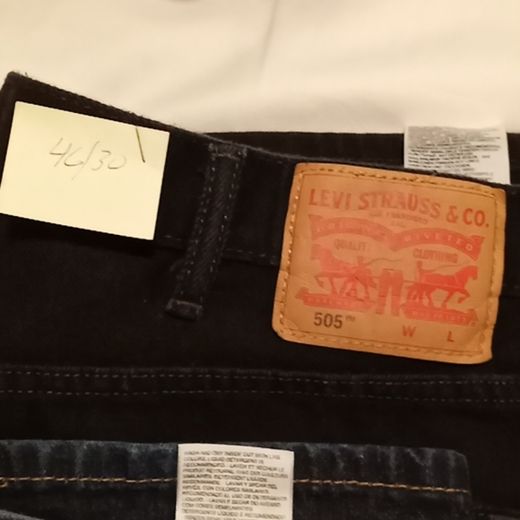 Levi's 505 jeans gently worn 44/30 blue  46/30 blk - Picture 2 of 3